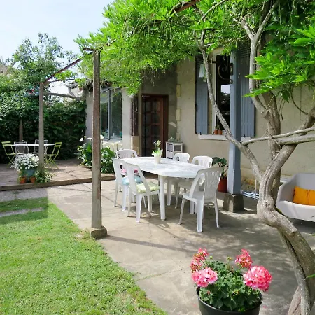Le Petit Paradis - Ccp135 By Interhome *